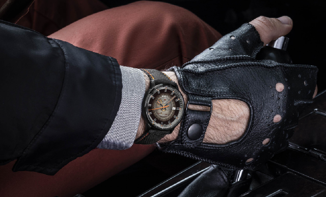 機械美學的前衛之作｜MIDO Commander Gradient漸層80小時腕表