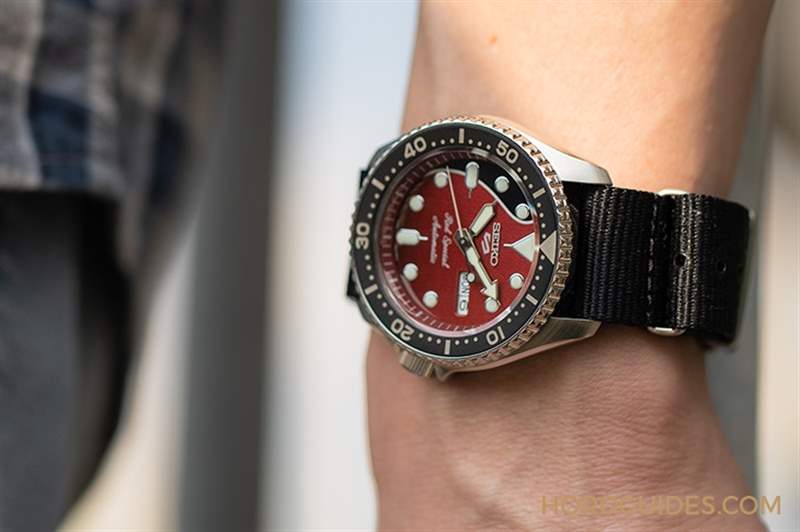 SEIKO - 搖滾迷燃起來！ SEIKO 5 x 皇后合唱團Brian May 聯(lián)名表