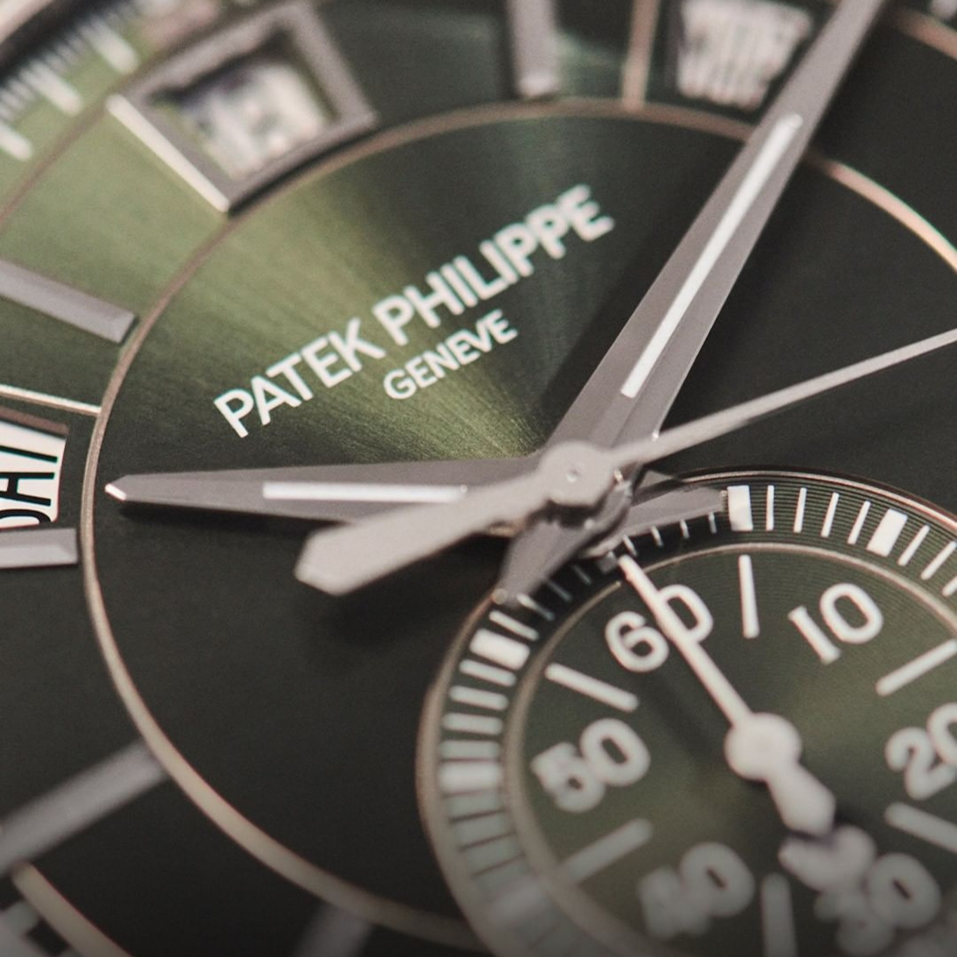 百達(dá)翡麗4大熱門不銹鋼手表行情停產(chǎn)年歷表近年價(jià)格飆升7成