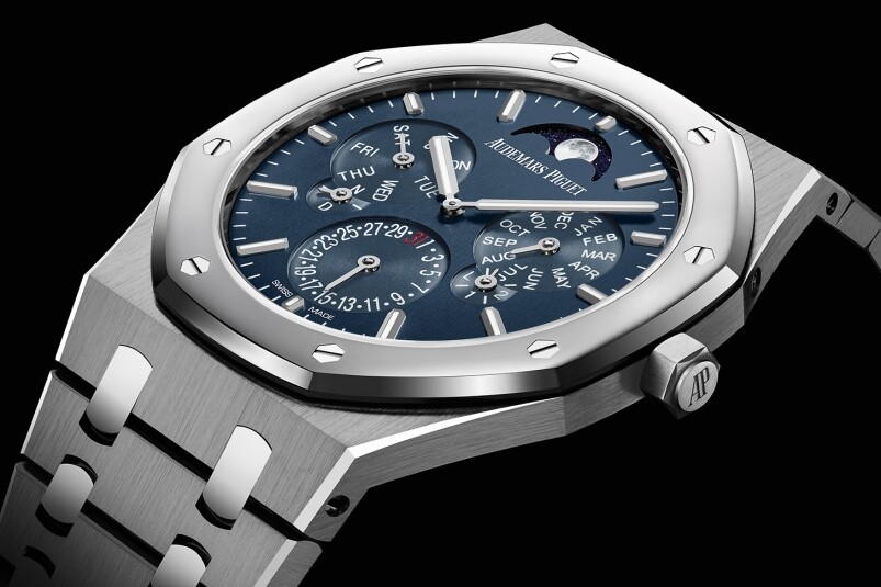 最后又回到Royal Oak的懷抱，如果介紹愛彼，只說皇家橡樹，而不說他們的萬年