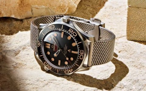 歐米茄海馬300M詹姆斯邦德007《無暇赴死》鈦金屬潛水表