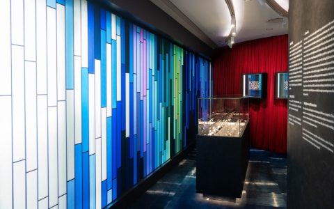 梵克雅寶L'éCOLE珠寶藝術(shù)學院在香港舉辦「男士戒指：Yves Gastou傳奇珍藏」展覽