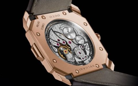 寶格麗Oct Finissimo超薄三問腕表玫瑰金材質