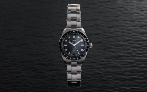 介紹首款配備 Calibre 400 的 Oris Divers 65 進(jìn)入批量生產(chǎn)具有驚喜表圈（實時圖片和定價）
