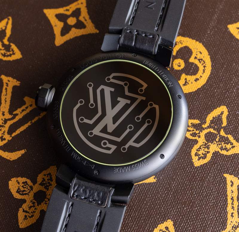 動(dòng)手首秀：路易威登 Tambour Spin Time 空氣量子腕表