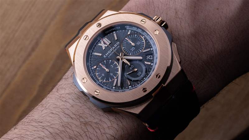 動手操作：蕭邦 Alpine Eagle Chrono XL 玫瑰金和陶瓷鈦，以及朗訊鋼表