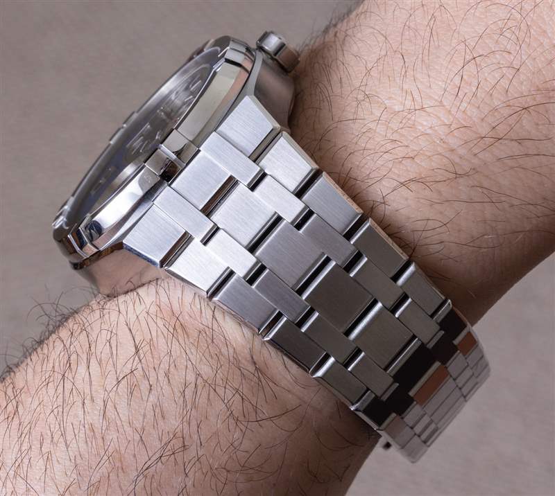 觀看評論：艾美表艾康大師大日期