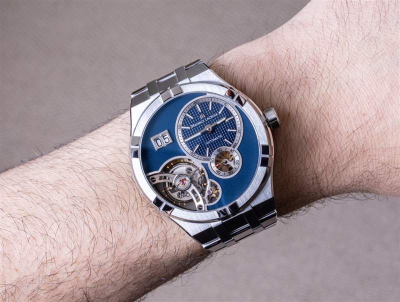 觀看評論：艾美表艾康大師大日期