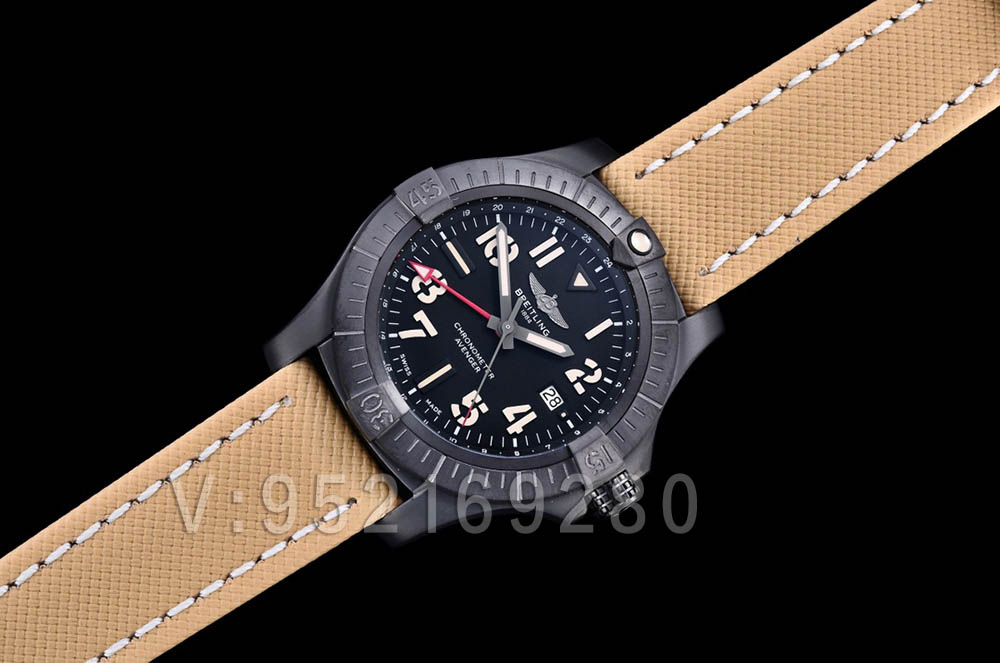 GF廠百年靈GMT雙時區(qū)夜間任務(wù)版45毫米復(fù)仇者評測