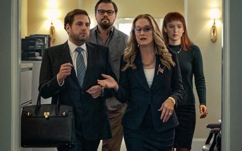 喬納·希爾(Jonah Hill)在橢圓形辦公室的“別抬頭”中炫耀假冒的理查德·米勒(Richard Mille)