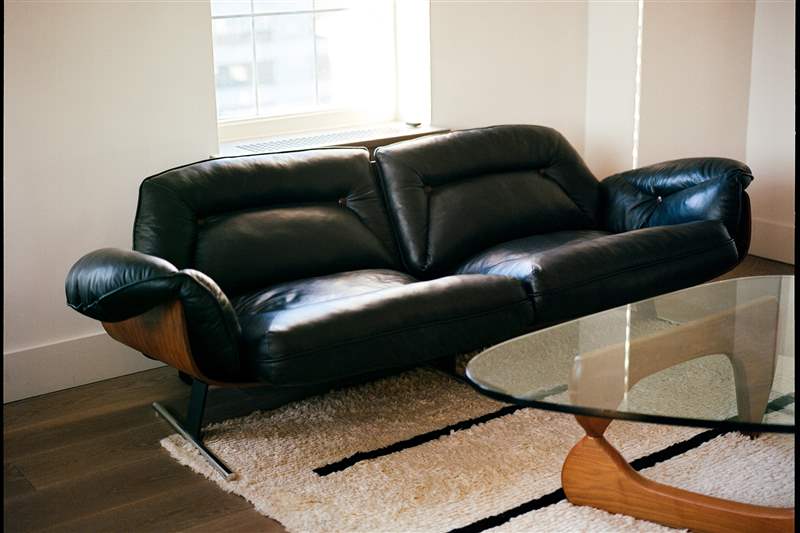 一張總統(tǒng)沙發(fā)