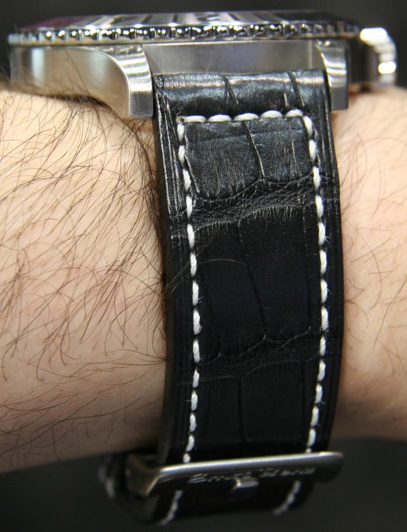 恩斯特-奔馳-計時-格林尼治標準時間-手表側(cè)