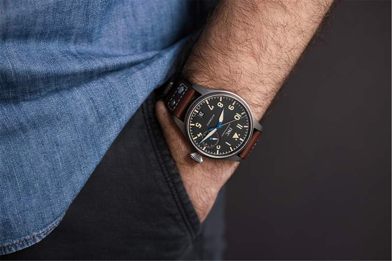 萬(wàn)國(guó)大型飛行員腕表Heritage Ref.?IW5010-04通過(guò)豐富的福登