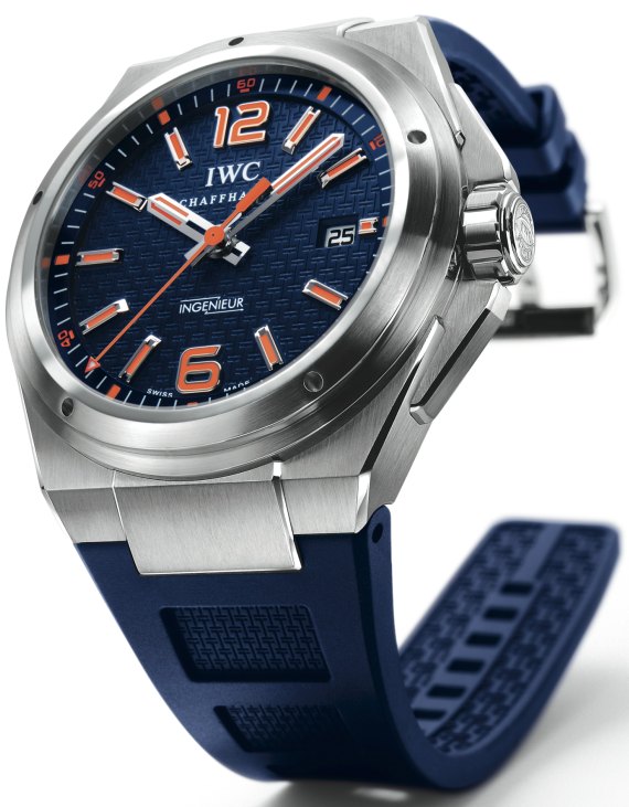 IWC Plastiki塑膠船抵達悉尼，在途中撿起獨一無二的鉑金腕表