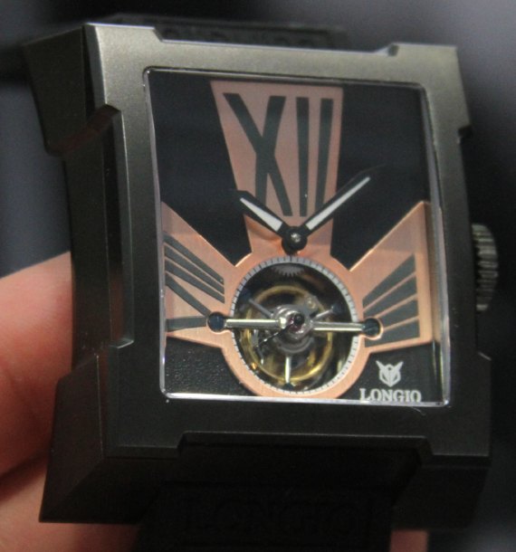 國產(chǎn)陀飛輪品牌-隆吉奧Longio陀飛輪腕表