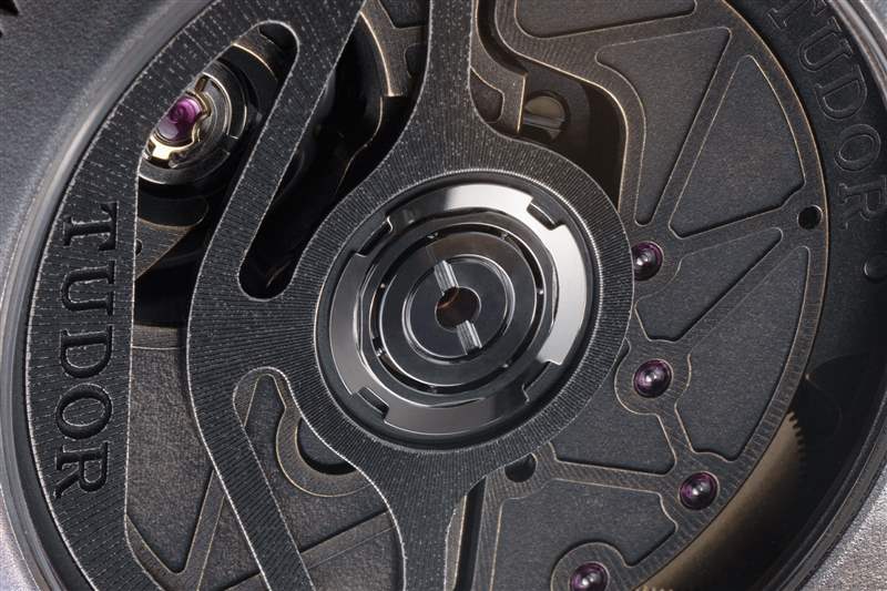 仔細(xì)觀察帝舵Black Bay GMT One For Only Watch 2021