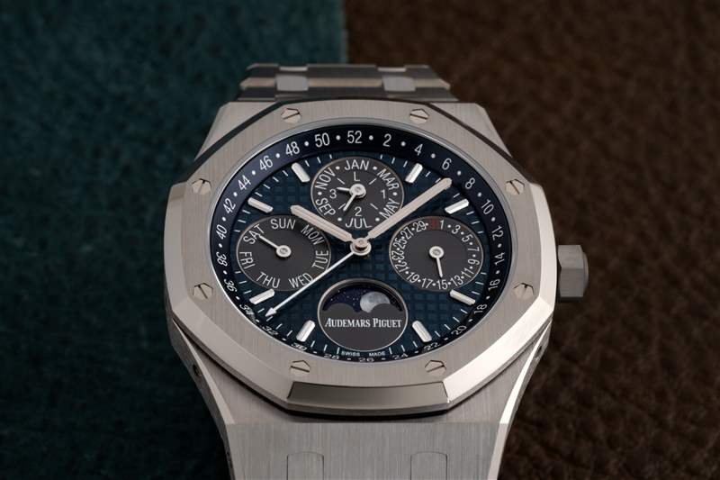 親身體驗(yàn)全新皇家橡樹萬年歷美國獨(dú)家！