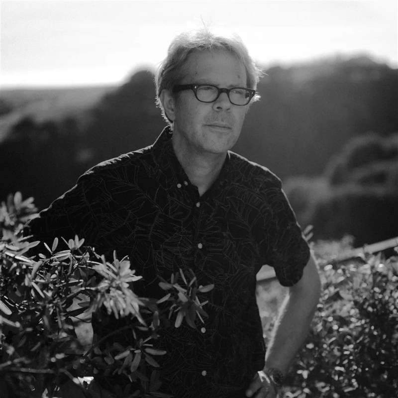 周末圍捕奇怪的信號(hào)，精疲力盡的舞臺(tái)工作人員和非常大的書(shū)