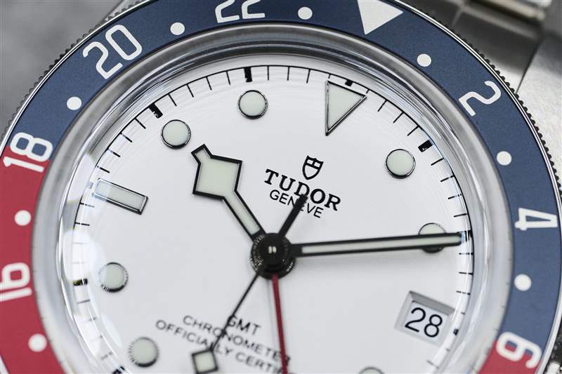 帝舵 Black Bay GMT 白色表盤實(shí)拍