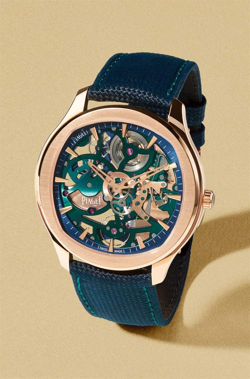 伯爵Polo鏤空表第一次呈現(xiàn)藍(lán)、綠、玫瑰金三色組合向知名藝術(shù)家致敬