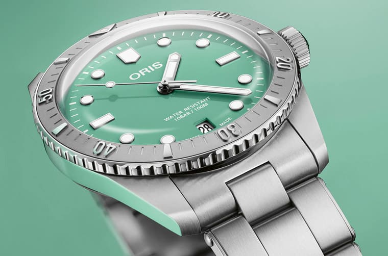 繼青銅表殼后終于推出不銹鋼款式ORIS Divers 65持續(xù)施展棉花糖彩色魅力
