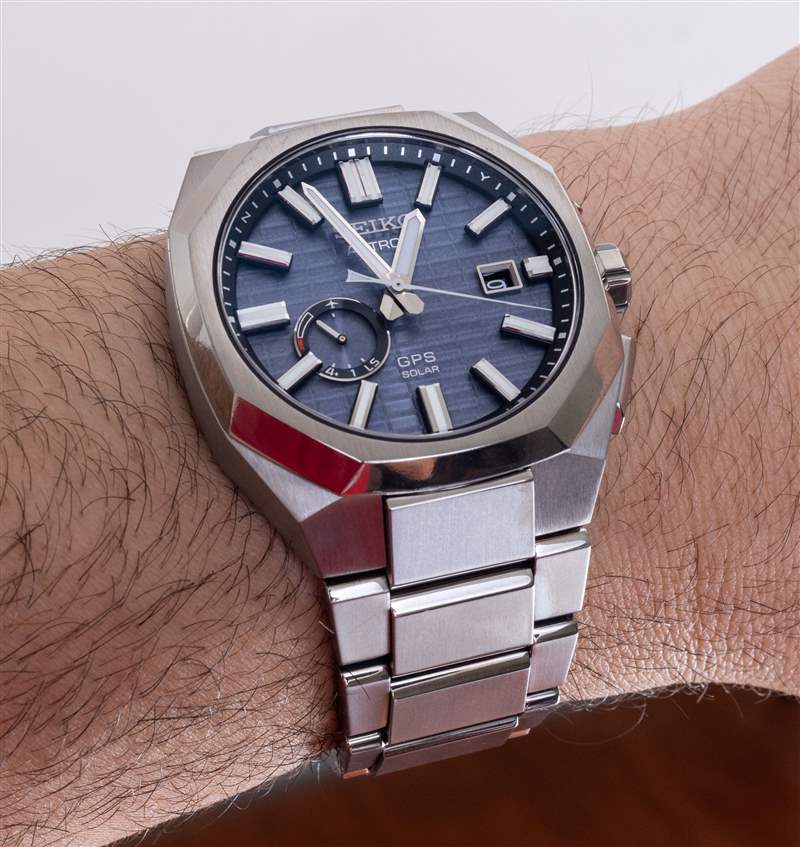 手表評(píng)測(cè)：精工Astron GPS太陽(yáng)能SSJ013帶集成鈦表鏈