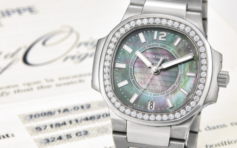 精鋼表盤和陶瓷表盤的區別是什么(手表精鋼和陶瓷哪個好)