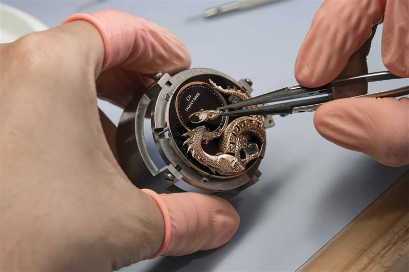 Jaquet Droz推出Dragon Automaton《指環(huán)王》巨龍主題腕表：手工金雕與機巧結構