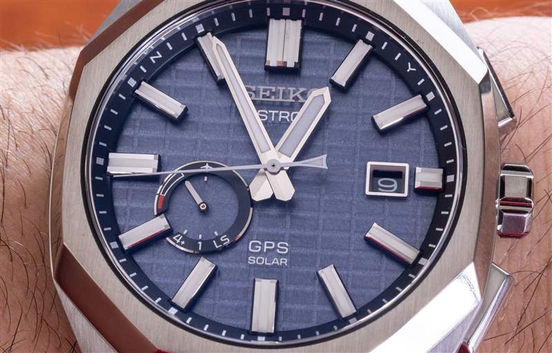手表評(píng)測(cè)：精工Astron GPS太陽(yáng)能SSJ013帶集成鈦表鏈