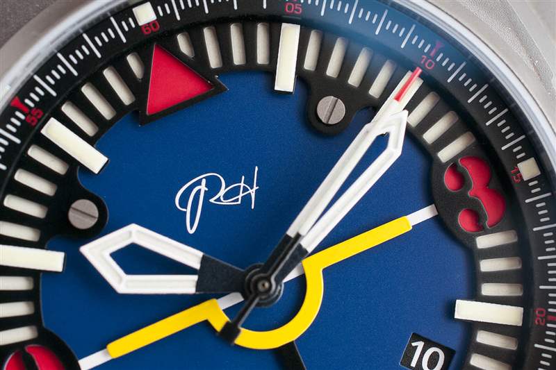 手表評論:理查德·哈維的態度