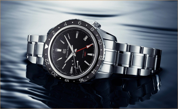 冠藍(lán)獅精工什么關(guān)系