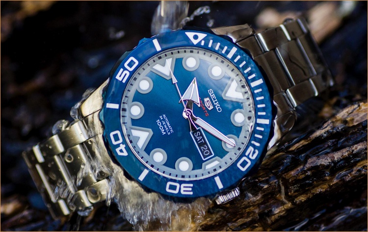 冠藍(lán)獅精工什么關(guān)系