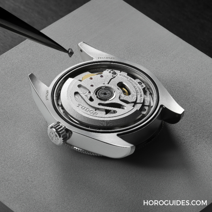 TUDOR - 換裝黑面黑圈，搭載大師級認證MT5602-U機芯｜TUDOR Black Bay