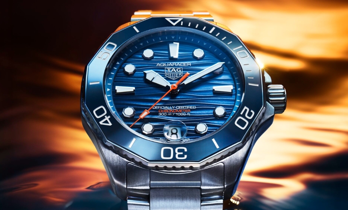 TAG HEUER - 潛水猛將升級！TAG HEUER推出全新Aquaracer Professional 300日期腕錶與GMT腕錶