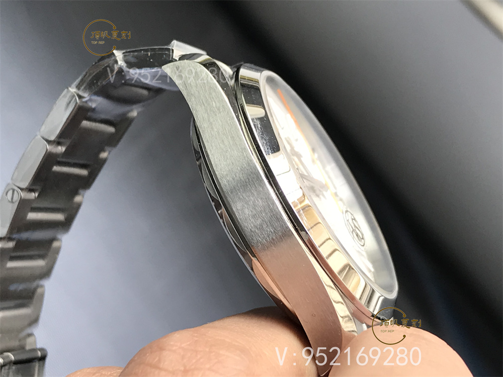 VS廠天花板歐米茄海馬150m柚木白盤(pán)腕表做工評(píng)測(cè),8900一體機(jī)功能對(duì)版嗎