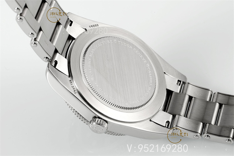 ZF廠帝舵碧灣M79000N-0001小鋼盾對(duì)比正品怎么樣