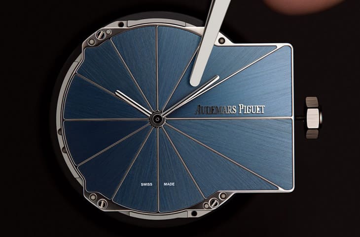 愛(ài)彼[RE]Master02：復(fù)古與創(chuàng)新的融合，沙金材質(zhì)演繹不對(duì)稱美學(xué)